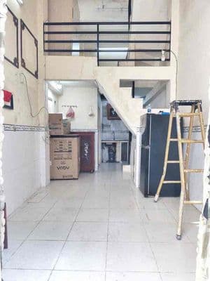 Nhà 1 Trệt 1 lầu 1 Pn ở ngay