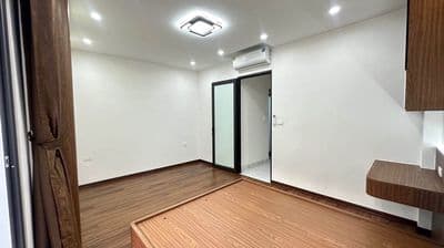 Bán nhà Hồng Mai, 50m2, 5 tầng thang máy, giá 12 tỷ
