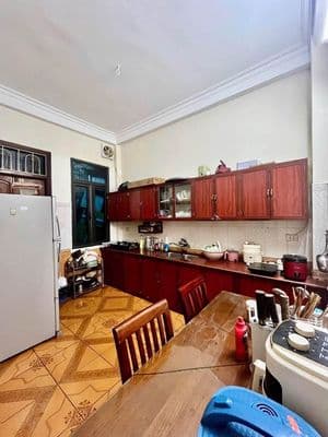 Cho thuê nhà nguyên căn Cầu Giấy, full nội thất