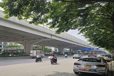 Cho thuê mặt bằng kinh doanh Phạm Văn Đồng, 105m2, KD vô đối
