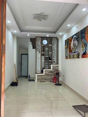 Cho thuê nhà 35m2 x 6 tầng, Nam Từ Liêm, gần mặt phố