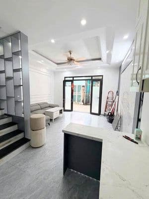 Cho thuê nhà nguyên căn 5 tầng Vĩnh Hưng, Hoàng Mai
