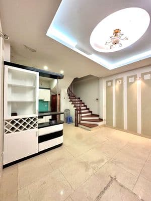 Cho thuê nhà Đội Cấn - Ba Đình, 40m2 x 4 tầng, 3PN