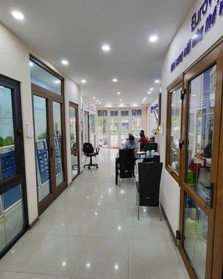 Cho thuê nhà nguyên căn 4 tầng Ngô Gia Tự, 18tr/th