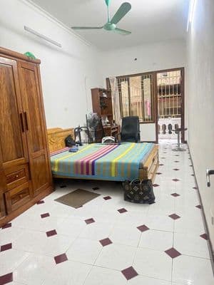 Cho thuê nhà riêng 40m2 ngõ 95 Chùa Bộc, 4 tầng, 15tr