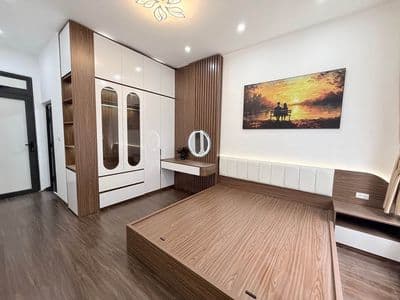 Bán nhà Vĩnh Hưng, 30m2, 5 tầng, sổ đỏ riêng