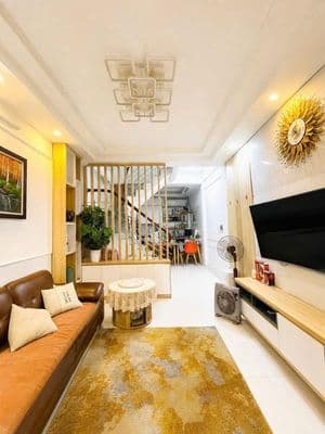 Nhà xây mới 5 tầng Bùi Xương Trạch, Thanh Xuân, 36m2, ô tô đỗ cổng