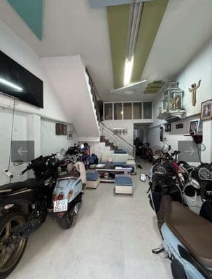 Nhà mới về trịnh Đình Trọng Tân Phú Sát Bên chợ Phú Bình Hẻm Xe Hơi