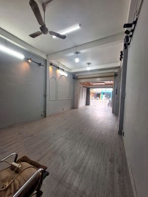 Cho thuê Mặt bằng Mặt Tiền Phan Văn Trị, Gò Vấp, 4x12m, trệt suốt
