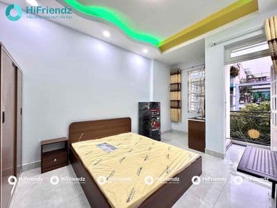 trống sẵn siêu phẩm studio full nội thất ban công lớn sát Parc Mall