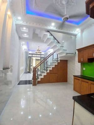 cho thuê nhà .Bình tân - Đ liên khu 4-5 .nhà 3 lầu 4pn giá 11trieu