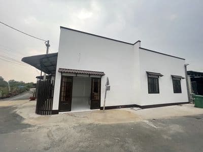 Phước Hiệp, Củ Chi (gần đường Cây Trôm). Cách KCN Tây Bắc 3km