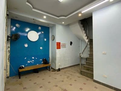 Chính chủ cho thuê nhà mặt phố hào nam -vị trí đẹp, kinh doanh cực tốt