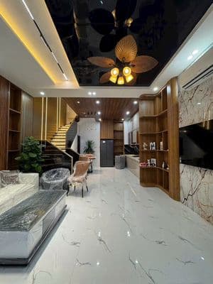 Cho thuê nhà mới 4 tầng trần cao vân