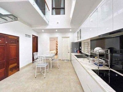 Cho thuê nhà mặt tiền mỹ an gần sông