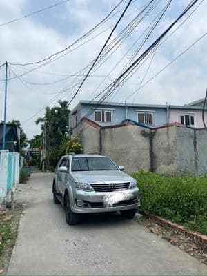 Đường vĩnh Phú 33, cách sông Sài Gòn 100m LÔ ĐẤT 120M2 (6 20) vuông