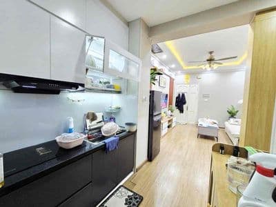 Cần bán căn hộ Nam Trung Yên, đầy đủ nội thất, tiện ích 60m2x 2PN