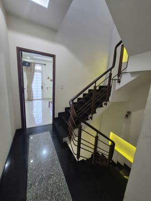 Cho thuê nhà đường phú thọ hoa : 4 x 13 M đúc 3 tấm