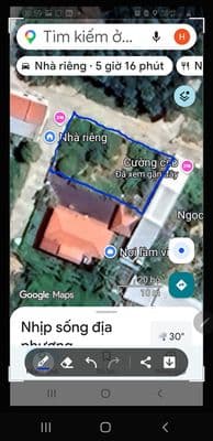 Nhà sàn gỗ 2 tầng trên nền vườn 800m2