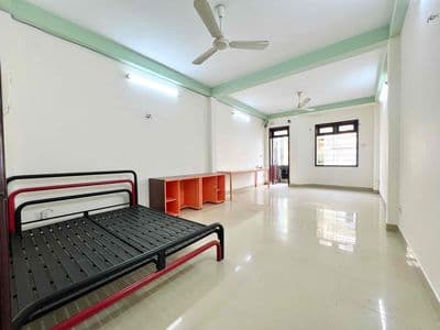 Cho thuê căn hộ nguyên tầng 45m2 siêu to ngay 3 tháng 2 quận 10