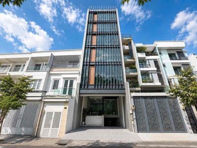 Cho thuê tòa nhà ba tháng hai q10 - 7x30m - 102 triệu