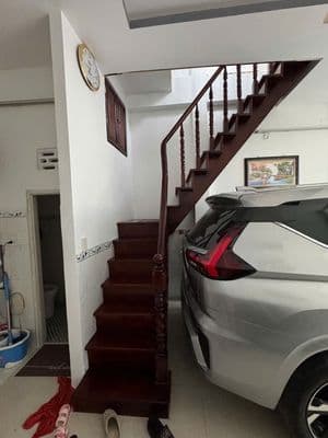 cần bán để chuyển đến vị trí gần trường học của các con