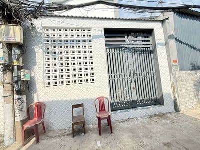 Nhà hẻm.2221 có máy lạnh giá 8