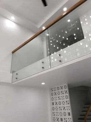 Nhà 5 tầng, dt 5x12m, hẻm 4m Nguyễn Đình Chiểu Q3