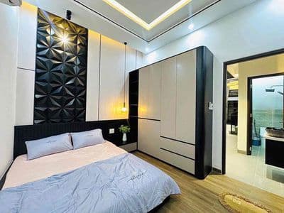 785 cho thuê nhà 3 tầng kiệt rộng nguyễn văn linh