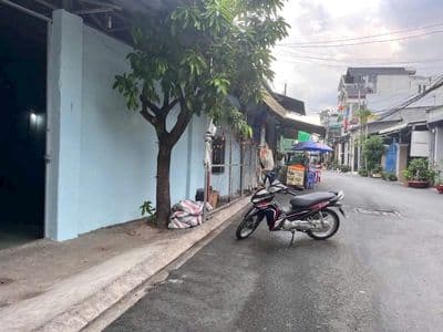 Xưởng 1000m2 tại đường võ thị liễu phường An Phú Đông quận 12