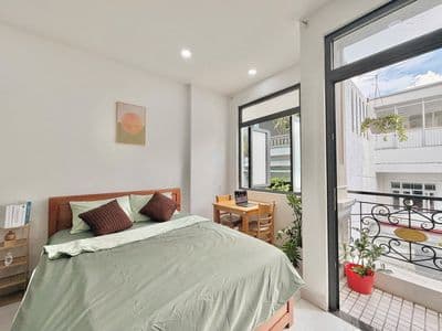 Không gian sống tiện nghi – studio full nt thang máy - gần sân bay