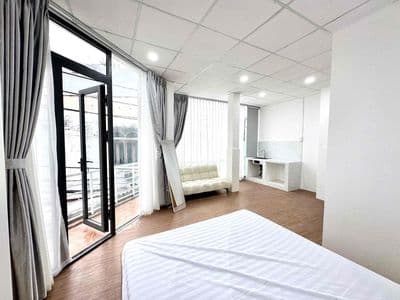 Siêu phẩm 1pn ban công rộng 30m2 gần cầu nguyễn văn cừ