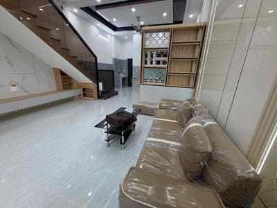 Bán nhà ô tô vào nha Bùi Thị Xuân 105m, 3 phòng ngủ, nội thất đẹp