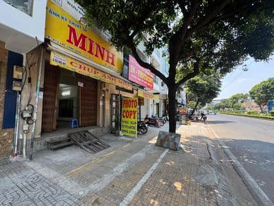 cho thuê nhà mặt tiền Lạc Long Quân