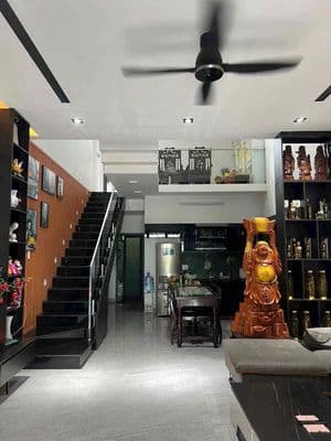 Cho thuê nhà 2 tầng đường 10m5 kinh doanh buôn bán tại hoà xuân