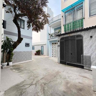Hiếm nhà đẹp chỉ 2 tỷ ngay tại trung tâm gò vấp hẻm xe hơi ***