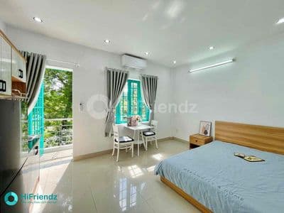Studio ban công view cv gia định- full nội thất- khu sân bay