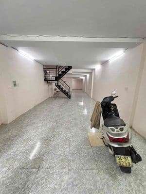 cho thuê nhà hẻm tải thành mỹ p8 tân bình. DT: 4m5 x 20m 1 lầu giá 17