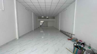 Cho Thuê Nhà 5x22 trống Suốt Có lửng - Hẻm 8m Thông