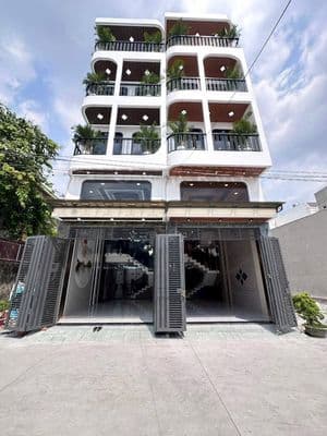Nhà Thạnh Xuân 33 - Phường Thới An , DT 4x16m , Đường 8m , Đúc 4 Lầu