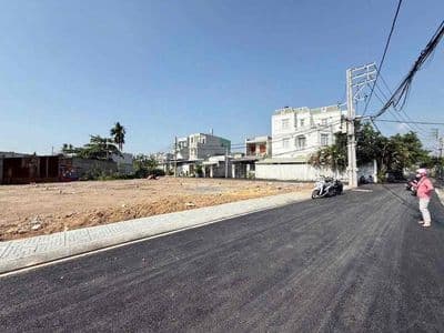 Lô số 8 diện tích 4x25 GIÁ BÁN: 4 tỷ 450triệu / lô – Diện tích: 4m x