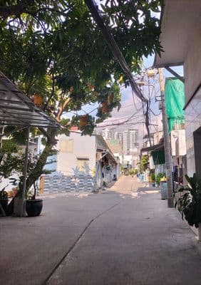 Hơn 8 tỷ - nhà 3 tầng mặt tiền hẻm xe hơi ngủ trong nhà huỳnh tấn phát