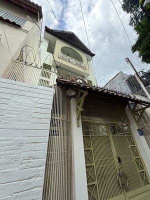 Biệt thự Lê Quang Định – 77m² – Ngang gần 6m – 3 tầng - Hẻm ô tô