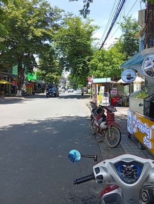 Nhà đẹp măt tiền Trần Hưng Đạo TP Quảng Ngãi