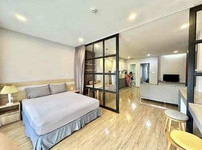 Căn 1pn ban công rộng 70m2_ tone gỗ sang_ ngay đài truyền hình q1