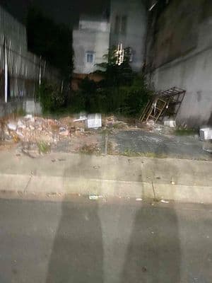 Hàng ngộp hạ giá 1 tỷ còn 8 tỷ 680 (8m x 20m) mặt tiền đường nhựa 12m