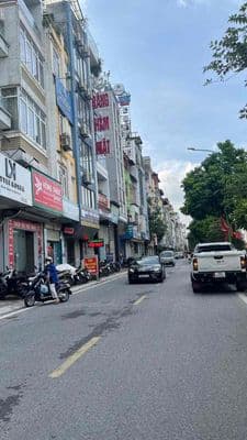 Chính chủ cần cho thuê nhà nguyên căn 3.5 tầng mặt phố Nguyễn Lân