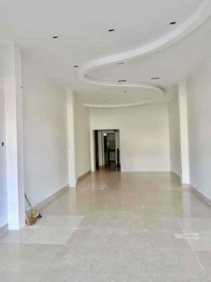 Cho thuê nhà 3 tầng vửa ở vửa kd mt gần cầu trần thị lý
