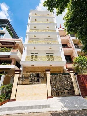 cho thuê Văn Phòng Q10 Ngang 8m DTSD 768m2 giá tốt