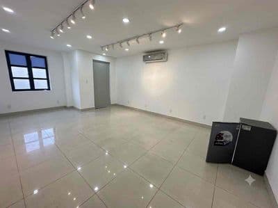 Văn phòng mặt tiền đường 30m cityland – 100m² chỉ 10 triệu